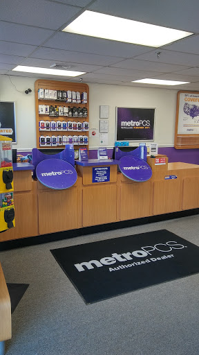 Cell Phone Store «MetroPCS Authorized Dealer», reviews and photos, 3103 Cranberry Hwy, East Wareham, MA 02538, USA
