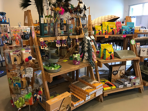 Pet Supply Store «Crunchies Natural Pet Foods», reviews and photos, 2421 Crofton Ln # 11, Crofton, MD 21114, USA