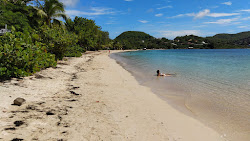 Foto di Spiaggia di Sainte-Anne con costa lunga e dritta