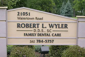 Robert L. Wyler, DDS image