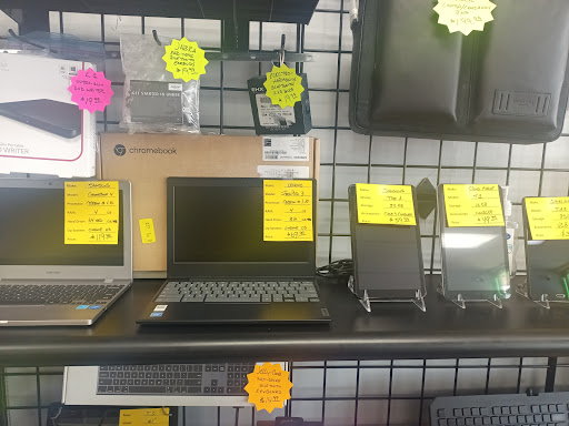 Pawn Shop «Quick Cash Pawn & Jewelry», reviews and photos, 8404 Sheldon Rd, Tampa, FL 33615, USA