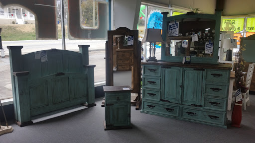 Furniture Store «Furniture & Mattress Discounters», reviews and photos, 424 W Memorial Dr, Dallas, GA 30132, USA