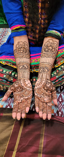 Explore polyamory tattoo ideas, creative tattoo ideas in Concord, available at Naseera Fazil Henna Art