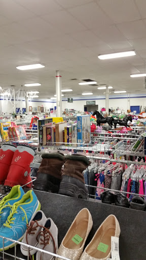 Thrift Store «Goodwill», reviews and photos