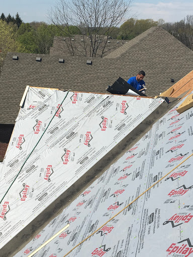 Roofing Contractor «Oscar Roofing - Bloomington Roofing Contractor», reviews and photos, 118 S Rogers St #1, Bloomington, IN 47404, USA