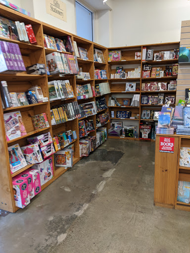 Book Store «Half Price Books», reviews and photos, 39152 Fremont Hub, Fremont, CA 94538, USA