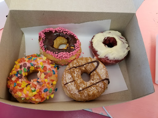 Donut Shop «Donut Kingdom», reviews and photos, 685 W Tennessee St, Tallahassee, FL 32304, USA