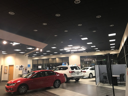 Volkswagen Dealer «Volkswagen of Fairfield», reviews and photos, 2855 Auto Mall Pkwy, Fairfield, CA 94533, USA