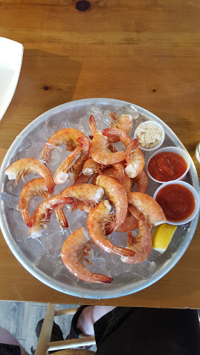 Oyster Bar Restaurant «Triton Craft Beer and Oyster Bar», reviews and photos, 308 Centre St, Beach Haven, NJ 08008, USA
