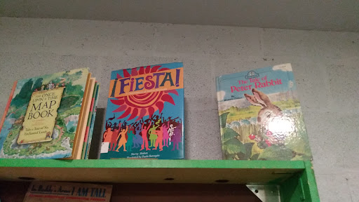 Book Store «Dead Tree Books», reviews and photos, 5645 S Flores St #105, San Antonio, TX 78214, USA