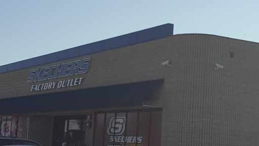 Shoe Store «SKECHERS Factory Outlet», reviews and photos, 15251 Beach Blvd, Westminster, CA 92683, USA