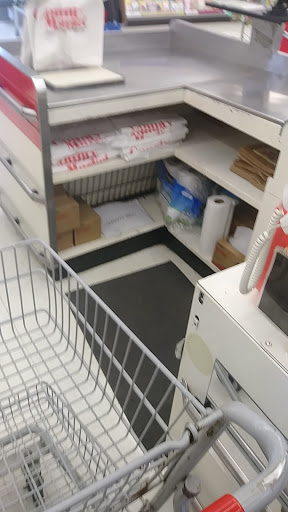 Grocery Store «County Market», reviews and photos, 301 3rd St, Covington, IN 47932, USA