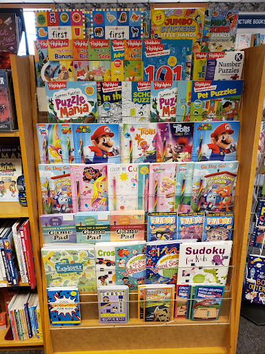 Book Store «Schuler Books & Music», reviews and photos, 2660 28th St SE, Grand Rapids, MI 49512, USA