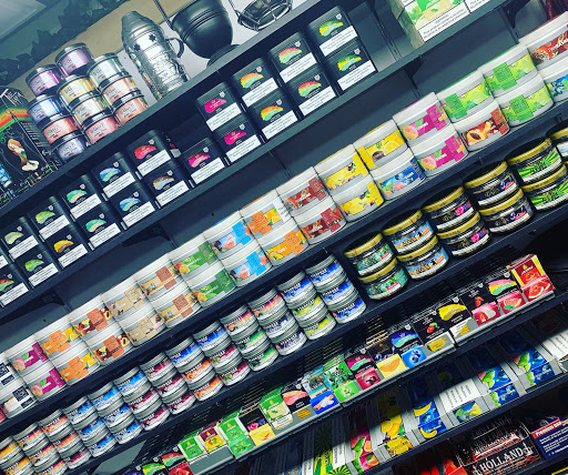 Tobacco Shop «Smokin Spades Premier Smoke and Vapor Shop», reviews and photos, 11180 W Flagler St #7, Miami, FL 33174, USA