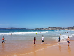 Foto von South Curl Curl Beach und die siedlung