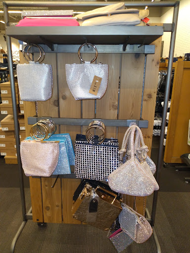 Shoe Store «DSW Designer Shoe Warehouse», reviews and photos, 44590 Ford Rd, Canton, MI 48187, USA