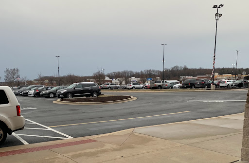 Department Store «T.J. Maxx», reviews and photos, 1751 Ritchie Station Ct, Capitol Heights, MD 20743, USA