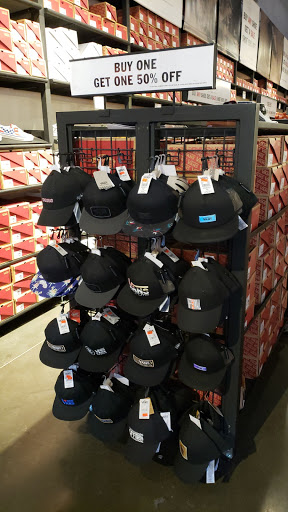 Shoe Store «Vans», reviews and photos, 10600 Quil Ceda Blvd #0660, Tulalip, WA 98271, USA