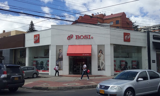 Tiendas para comprar botas altas mujer Bogota