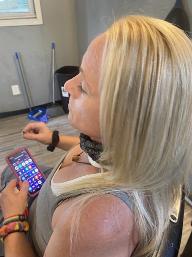 Hair Salon «Hair Legends Salon & Barbershop», reviews and photos, 3293 Stone Mountain Hwy, Snellville, GA 30078, USA