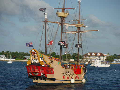 Grocery Store «Grocery Outlet Bargain Market», reviews and photos, 878 Molalla Ave, Oregon City, OR 97045, USA