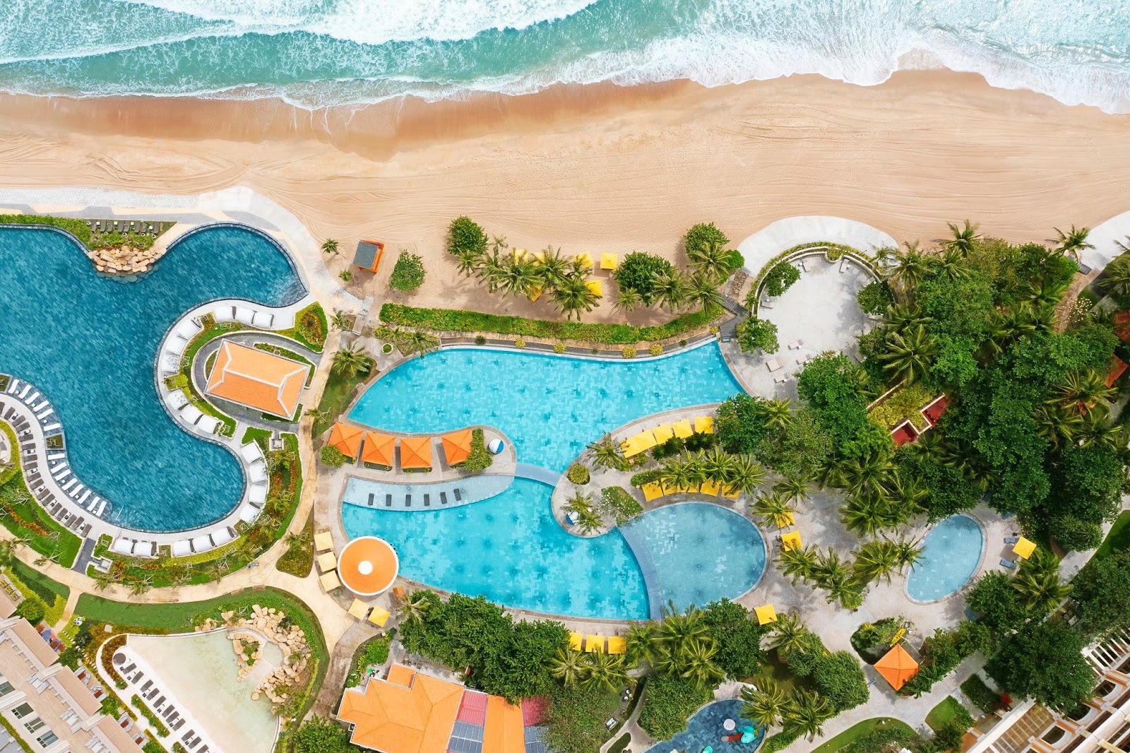 Foto di Holiday Inn Resort beach area servizi