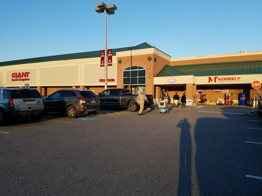 Grocery Store «Giant Food Stores», reviews and photos, 3175 Cape Horn Rd, Red Lion, PA 17356, USA