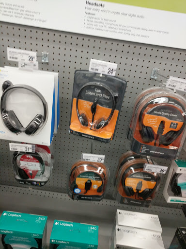 Office Supply Store «Staples», reviews and photos, 3320 Stockton Hill Rd, Kingman, AZ 86409, USA