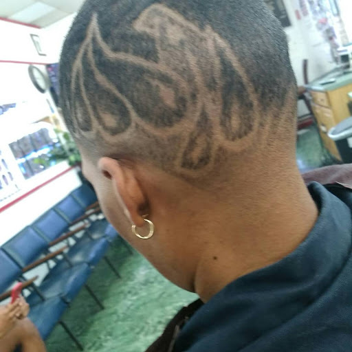 Barber Shop «Johnson Barber & Styling Shop», reviews and photos, 2093 Wilma Rudolph Blvd, Clarksville, TN 37040, USA