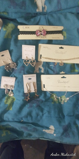 Cosmetics Store «Unique Hair and Wig», reviews and photos, 744 N Westnedge Ave, Kalamazoo, MI 49007, USA