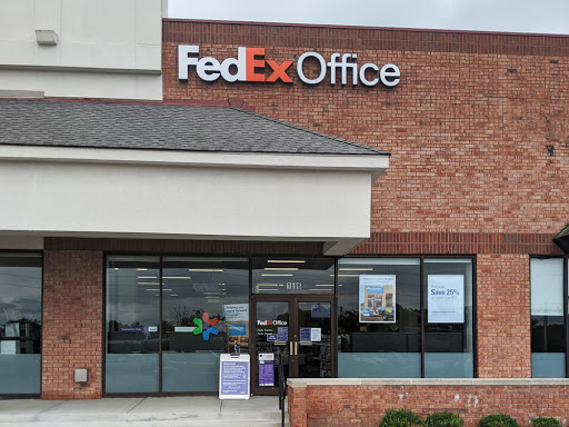 FedEx Office Print & Ship Center, 1698 Clarkson Rd, Chesterfield, MO 63017, USA, 