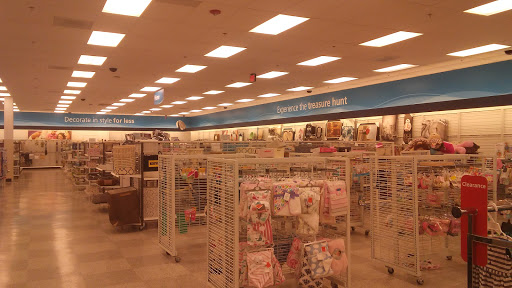 Clothing Store «Ross Dress for Less», reviews and photos, 1237 E Golf Rd, Schaumburg, IL 60173, USA