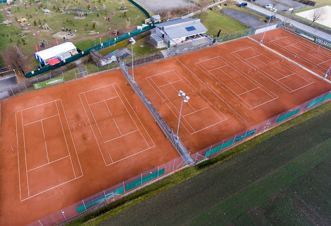 Kommentare und Rezensionen über Tennisclub Hünenberg