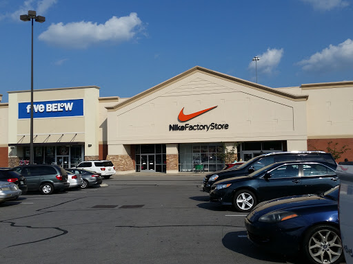 Nike Factory Store, 1622 Galleria Blvd, Brentwood, TN 37027, USA, 