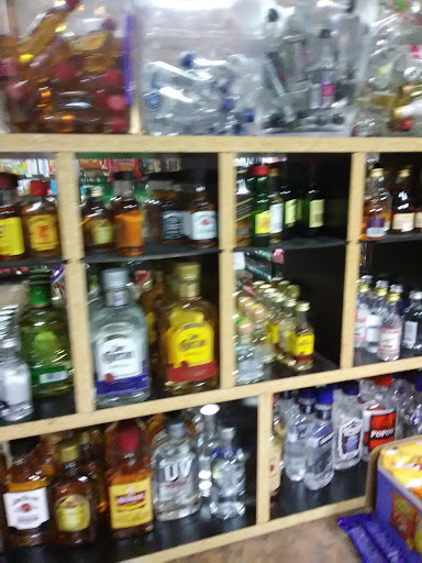 Wine Store «Mesa Foods and Liquors», reviews and photos, 28562 Oso Pkwy Ste G, Rancho Santa Margarita, CA 92688, USA