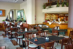 Alameda Café Porteño image