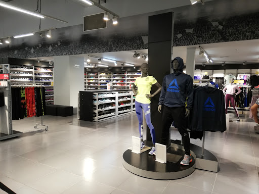 adidas & Reebok Outlet Store Cali, CC Unico Cali