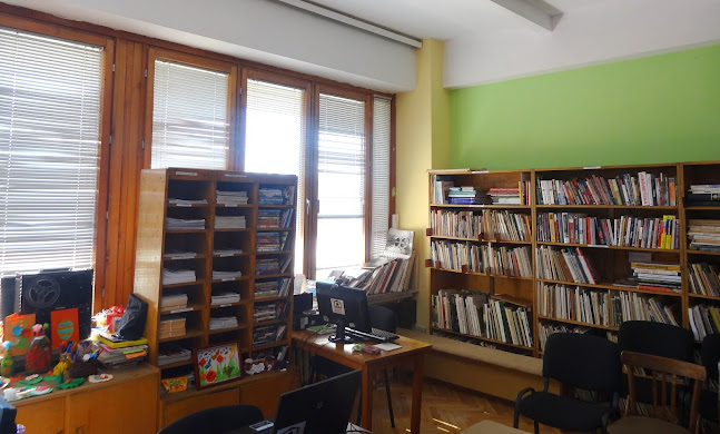 Отзиви за Регионална библиотека „Михалаки Георгиев“ в Видин - Книжарница