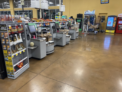 Grocery Store «Kroger», reviews and photos, 3030 Headland Dr SW, Atlanta, GA 30311, USA