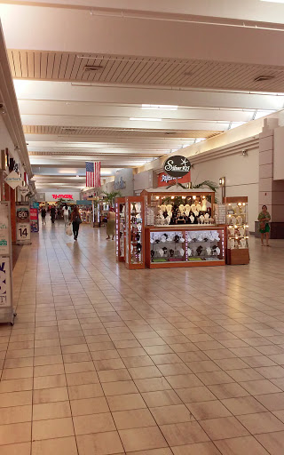 Shopping Mall «Coral Ridge Mall», reviews and photos, 3200 N Federal Hwy, Fort Lauderdale, FL 33306, USA