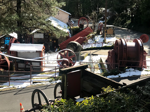 Thrift Store «Livingwell Thrift Store», reviews and photos, 504 Whiting St, Grass Valley, CA 95945, USA