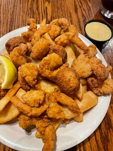 American Restaurant «Cracker Barrel Old Country Store», reviews and photos, 716 N Campbell Station Rd, Farragut, TN 37934, USA