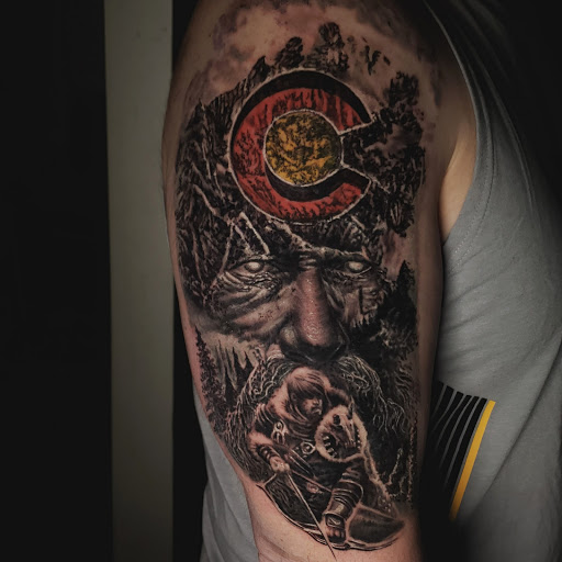 Tattoo Shop «Dinkytown Tattoo», reviews and photos, 407 14th Ave SE, Minneapolis, MN 55414, USA