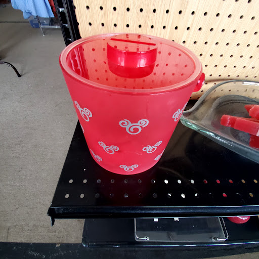 Thrift Store «The Salvation Army Family Store & Donation Center», reviews and photos