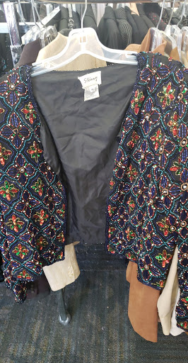 Thrift Store «Goodwill Lynnhaven Retail Store», reviews and photos, 600 S Lynnhaven Rd, Virginia Beach, VA 23452, USA