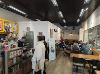 Atmosphère du Café Columbus Café & Co à Mondeville - n°2
