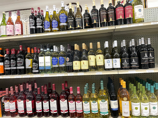 Liquor Store «Short Stop Wine & Spirits», reviews and photos, 2190 Eagle Creek Ln # F, St Paul, MN 55129, USA