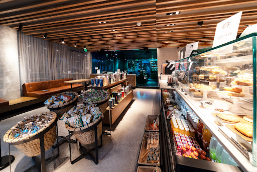 Coffee Shop «Starbucks», reviews and photos, 4525 Collins Ave, Miami Beach, FL 33140, USA