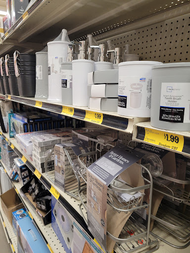 Grocery Store «Grocery Outlet Bargain Market», reviews and photos, 1950 14th Ave SE, Albany, OR 97322, USA