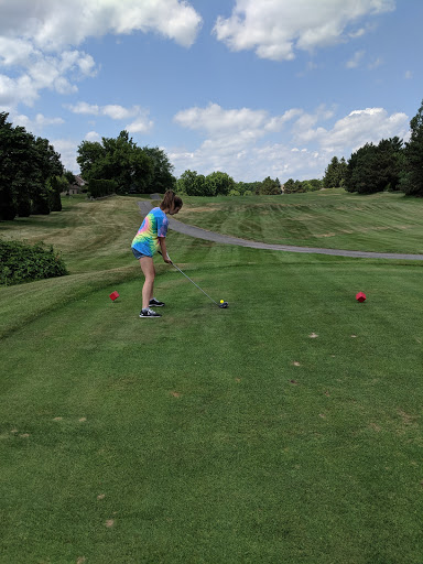 Golf Course «Copper Creek Golf Course», reviews and photos, 27925 Golf Pointe Blvd, Farmington Hills, MI 48331, USA